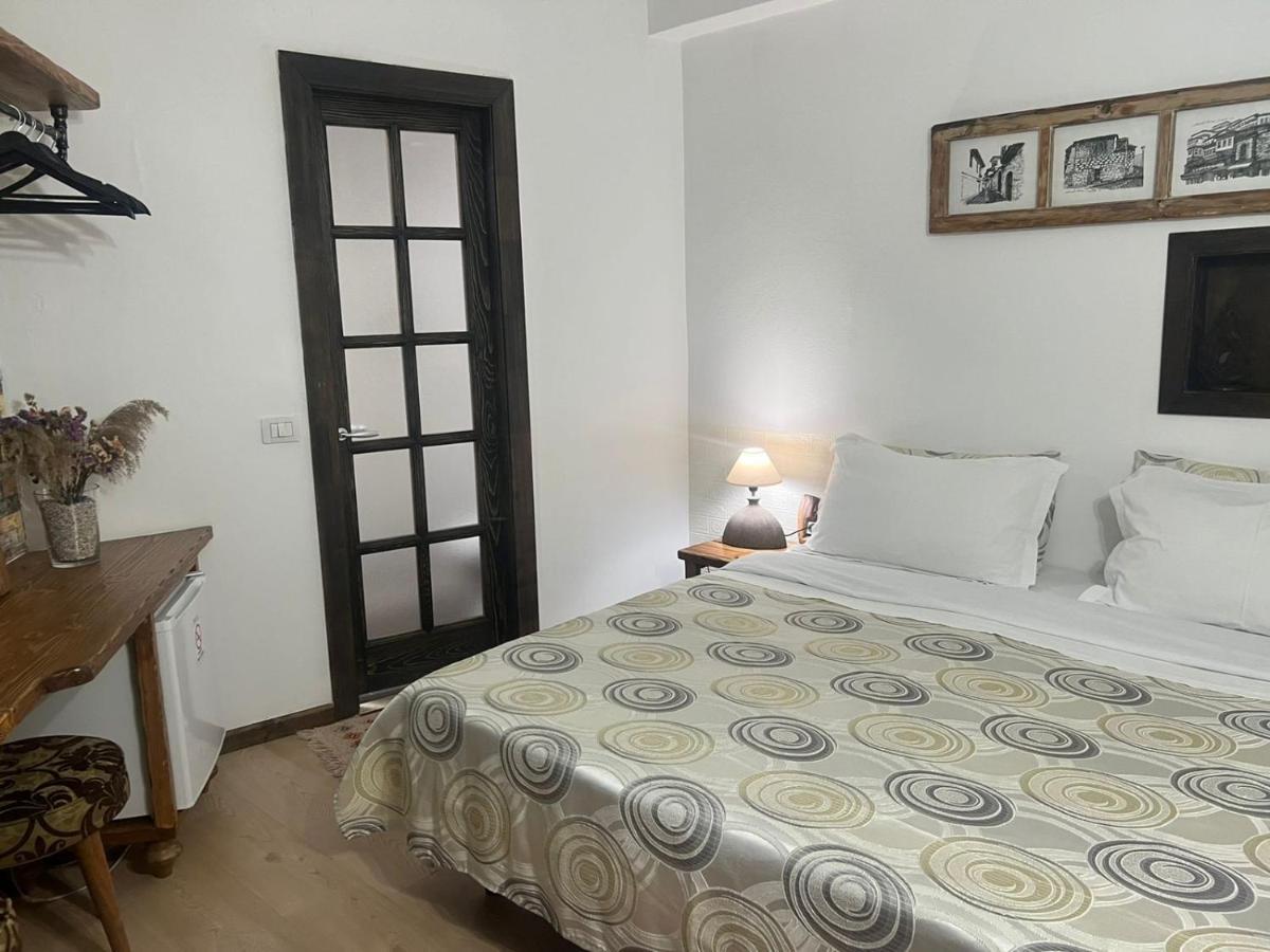 Hotel Omer Berat Exterior foto