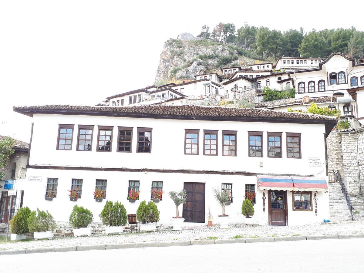 Hotel Omer Berat Exterior foto